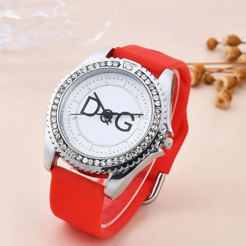 Luxury Brand DQG Women's Watch Leather Strap Rhinestone Inlay Dial Fashion Sport Quartz Watch for Women Gift Clock 2023