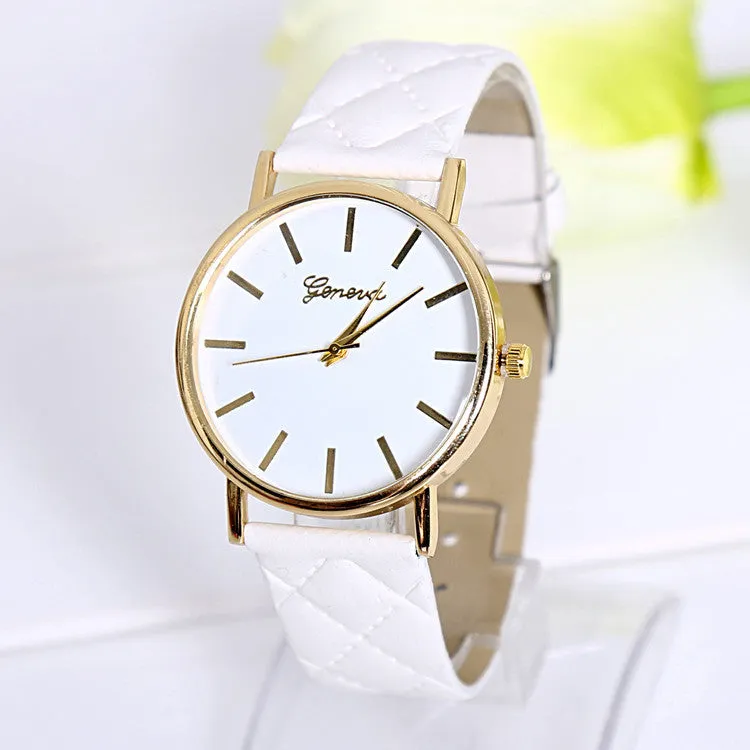 Simple refreshing watches New Arrival Women Casual Watch vintage Leather Refined Ladies Quartz Wristwatch clock hours